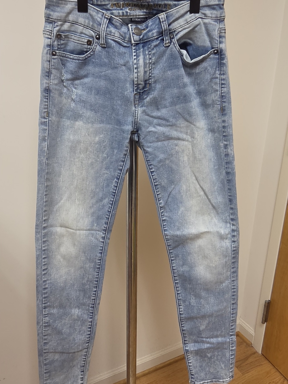 American Eagle Outfitters Light Blue Washed Skinny Jeans